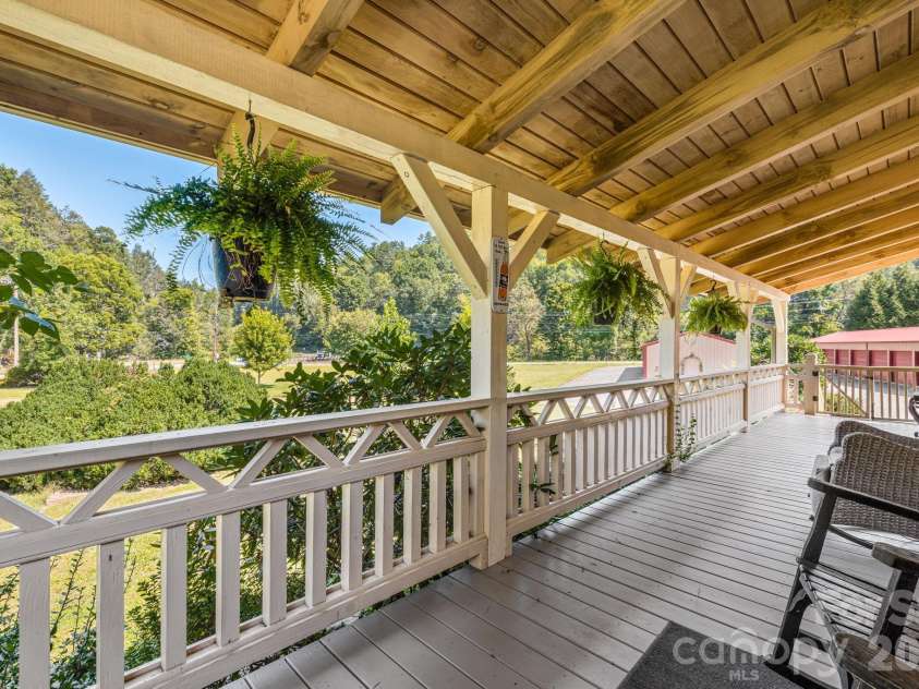 58 Guntertown Road, Marshall, NC 28753.  MLS# CAR4418094, YatesRealty ID 47965. 