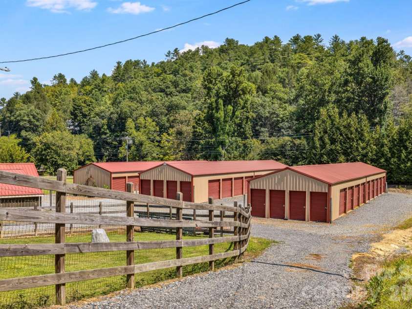 58 Guntertown Road, Marshall, NC 28753.  MLS# CAR4418094, YatesRealty ID 47965. 