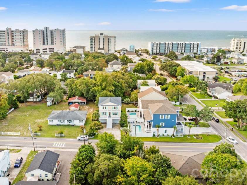 2009 Hillside Drive, North Myrtle Beach, SC 29582.  MLS# CAR4419715, YatesRealty ID 47967. 
