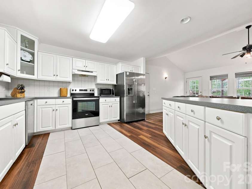 220 5th Street, Conover, NC 28613.  MLS# CAR4417822, YatesRealty ID 47968. 