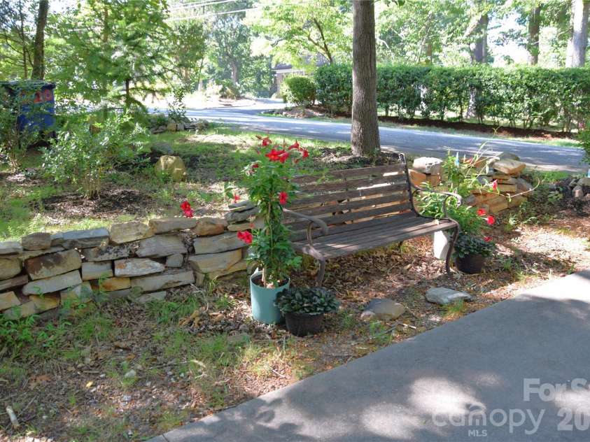 220 5th Street, Conover, NC 28613.  MLS# CAR4417822, YatesRealty ID 47968. 