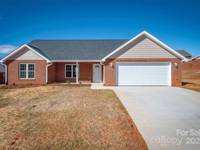 160 Central Park Circle, Spindale, NC 28160.  MLS# CAR4231448, YatesRealty ID 4797. 