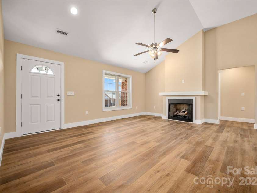160 Central Park Circle, Spindale, NC 28160.  MLS# CAR4231448, YatesRealty ID 4797. 