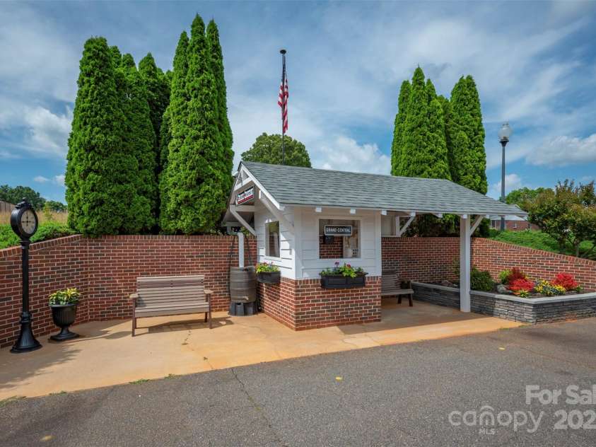 160 Central Park Circle, Spindale, NC 28160.  MLS# CAR4231448, YatesRealty ID 4797. 
