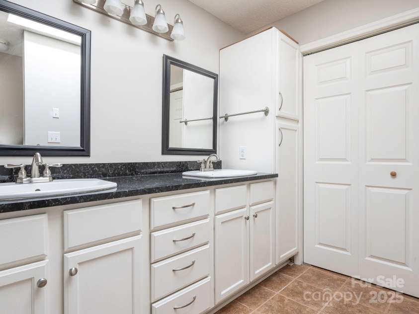 9307 Harlow Creek Road, Huntersville, NC 28078.  MLS# CAR4234122, YatesRealty ID 4797. 