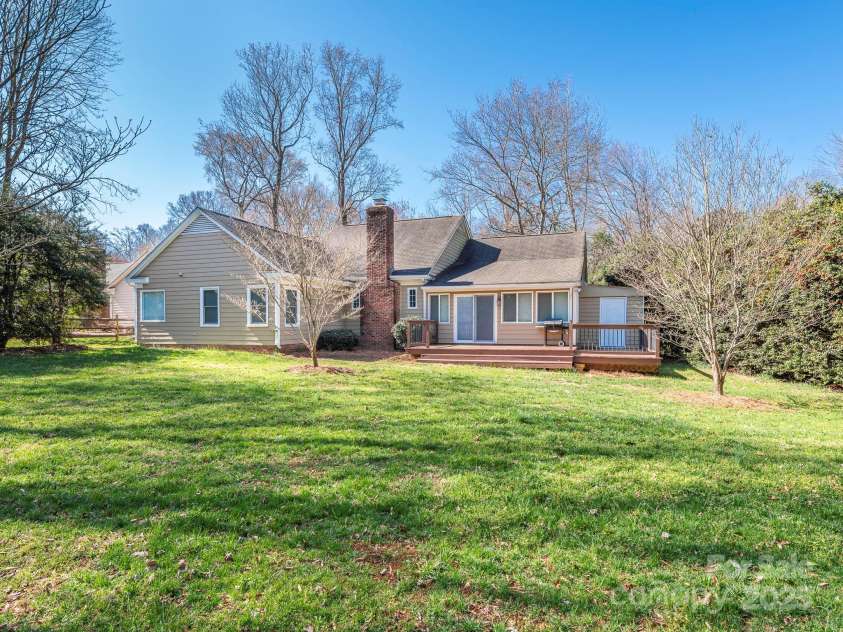 9307 Harlow Creek Road, Huntersville, NC 28078.  MLS# CAR4234122, YatesRealty ID 4797. 