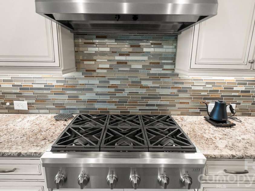 5262 Looking Glass Trail, Denver, NC 28037.  MLS# CAR4417397, YatesRealty ID 47970. 