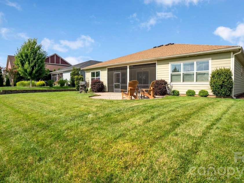 5262 Looking Glass Trail, Denver, NC 28037.  MLS# CAR4417397, YatesRealty ID 47970. 