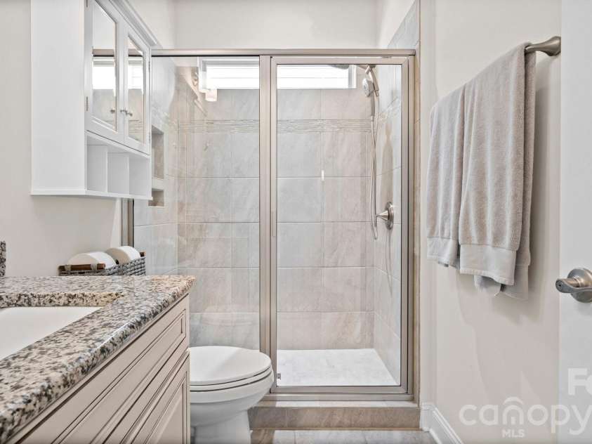 5262 Looking Glass Trail, Denver, NC 28037.  MLS# CAR4417397, YatesRealty ID 47970. 