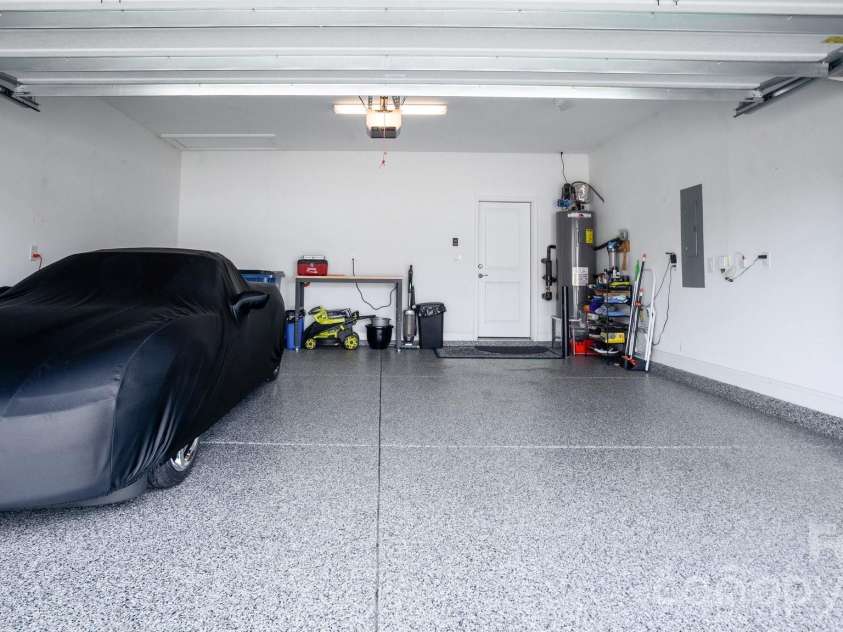 5262 Looking Glass Trail, Denver, NC 28037.  MLS# CAR4417397, YatesRealty ID 47970. 