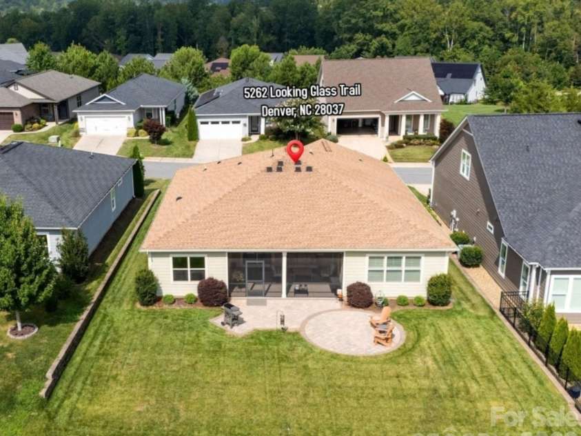 5262 Looking Glass Trail, Denver, NC 28037.  MLS# CAR4417397, YatesRealty ID 47970. 