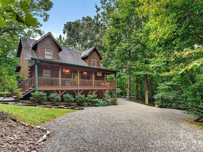 386 Wild Turkey Run, Black Mountain, NC 28711.  MLS# CAR4418931, YatesRealty ID 47973. 