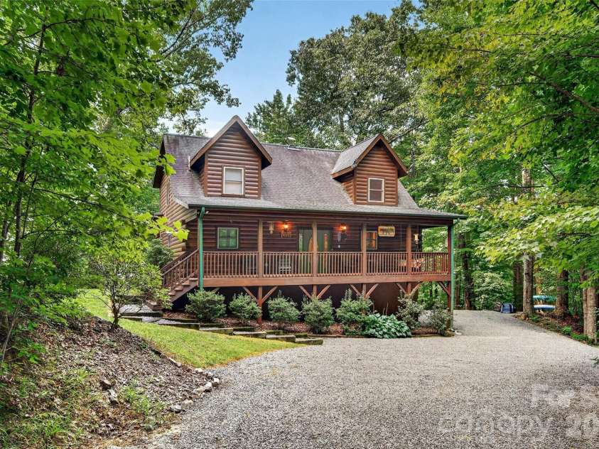 386 Wild Turkey Run, Black Mountain, NC 28711.  MLS# CAR4418931, YatesRealty ID 47973. 