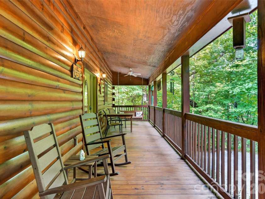 386 Wild Turkey Run, Black Mountain, NC 28711.  MLS# CAR4418931, YatesRealty ID 47973. 