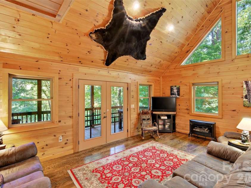 386 Wild Turkey Run, Black Mountain, NC 28711.  MLS# CAR4418931, YatesRealty ID 47973. 