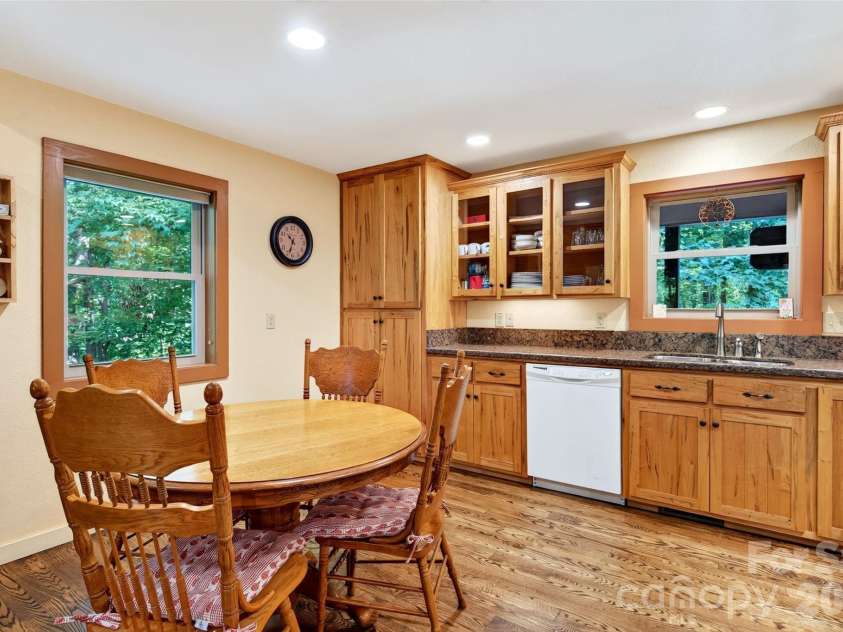 386 Wild Turkey Run, Black Mountain, NC 28711.  MLS# CAR4418931, YatesRealty ID 47973. 
