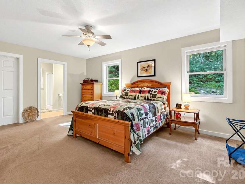 386 Wild Turkey Run, Black Mountain, NC 28711.  MLS# CAR4418931, YatesRealty ID 47973. 