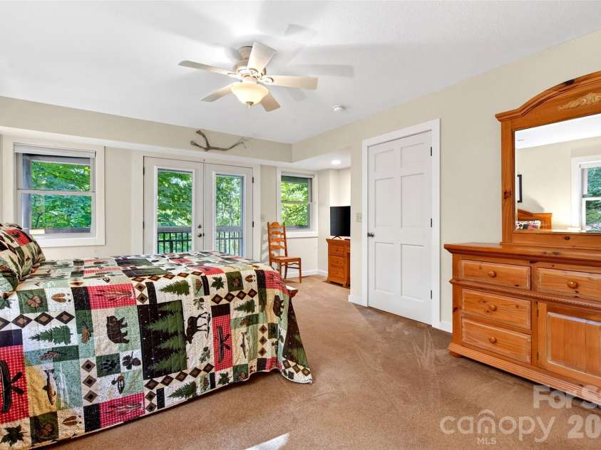 386 Wild Turkey Run, Black Mountain, NC 28711.  MLS# CAR4418931, YatesRealty ID 47973. 