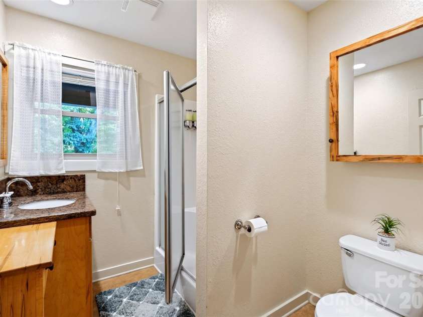 386 Wild Turkey Run, Black Mountain, NC 28711.  MLS# CAR4418931, YatesRealty ID 47973. 