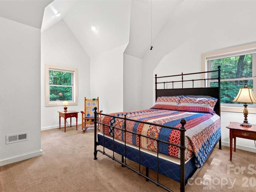 386 Wild Turkey Run, Black Mountain, NC 28711.  MLS# CAR4418931, YatesRealty ID 47973. 