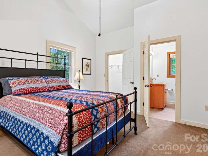 386 Wild Turkey Run, Black Mountain, NC 28711.  MLS# CAR4418931, YatesRealty ID 47973. 