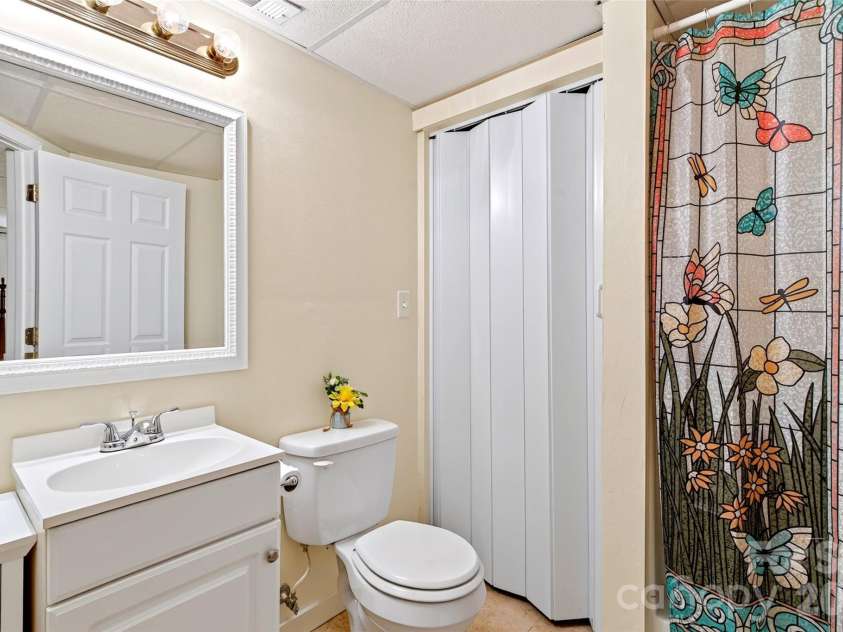 386 Wild Turkey Run, Black Mountain, NC 28711.  MLS# CAR4418931, YatesRealty ID 47973. 