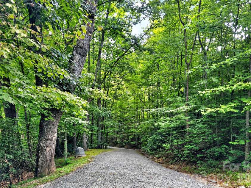 386 Wild Turkey Run, Black Mountain, NC 28711.  MLS# CAR4418931, YatesRealty ID 47973. 