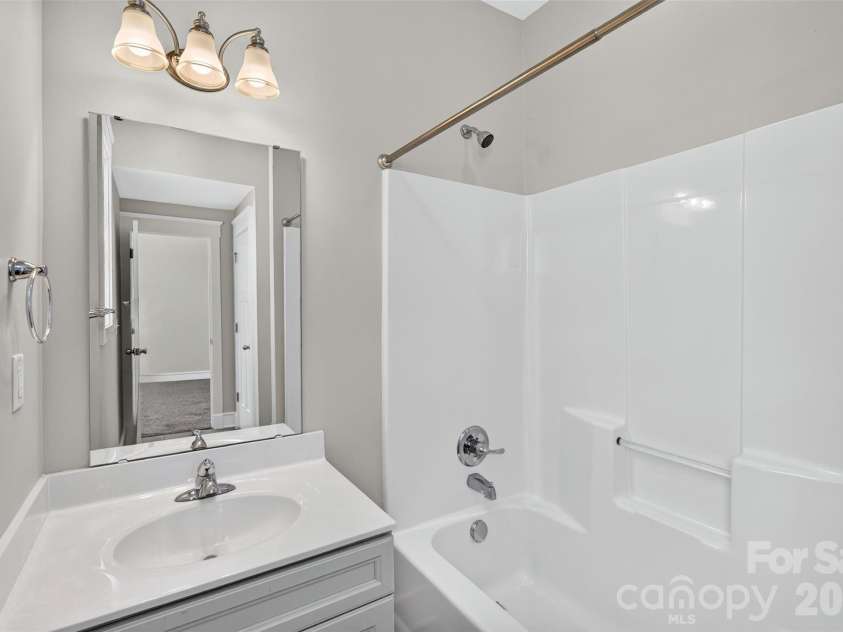 624 Munchberry Way, Spartanburg, SC 29301.  MLS# CAR4409317, YatesRealty ID 47974. 