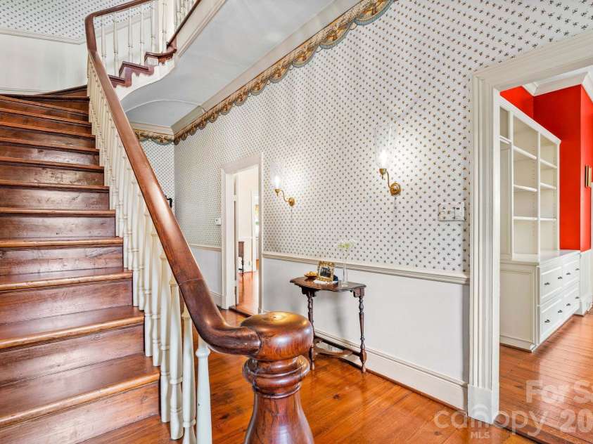 321 Bank Street, Salisbury, NC 28144.  MLS# CAR4419880, YatesRealty ID 47975. 
