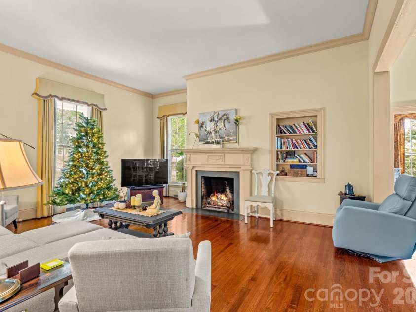 321 Bank Street, Salisbury, NC 28144.  MLS# CAR4419880, YatesRealty ID 47975. 