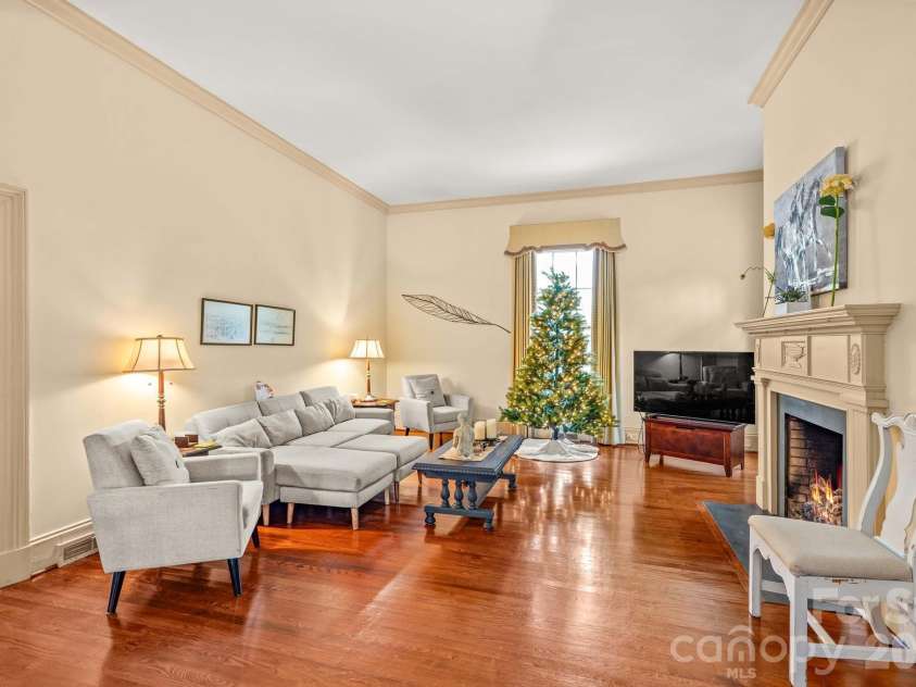 321 Bank Street, Salisbury, NC 28144.  MLS# CAR4419880, YatesRealty ID 47975. 