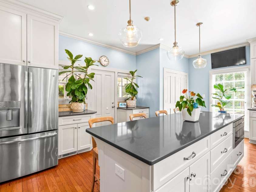 321 Bank Street, Salisbury, NC 28144.  MLS# CAR4419880, YatesRealty ID 47975. 