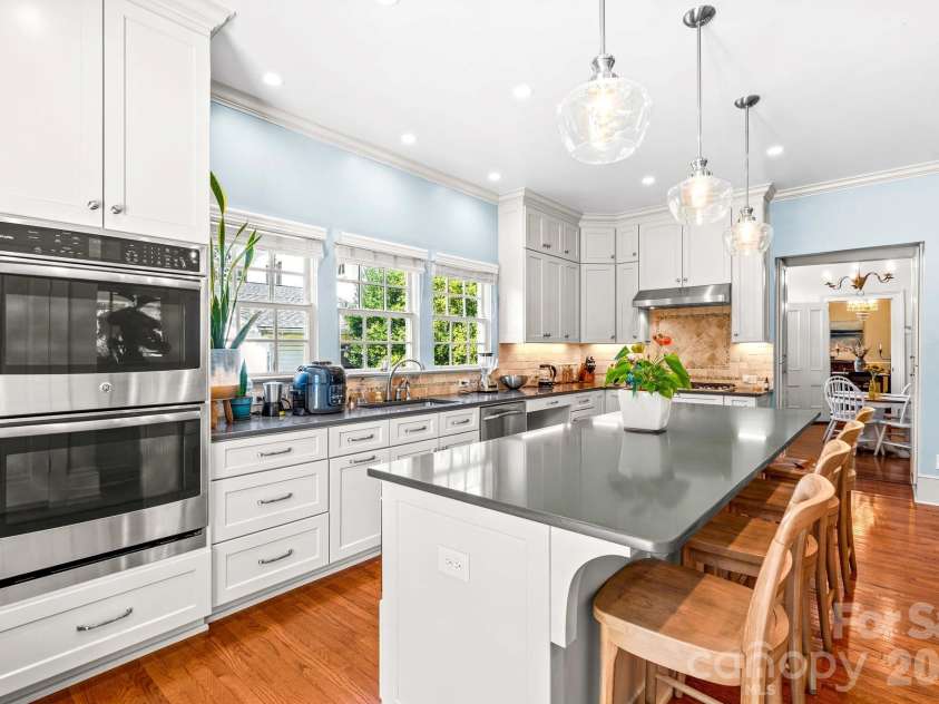 321 Bank Street, Salisbury, NC 28144.  MLS# CAR4419880, YatesRealty ID 47975. 