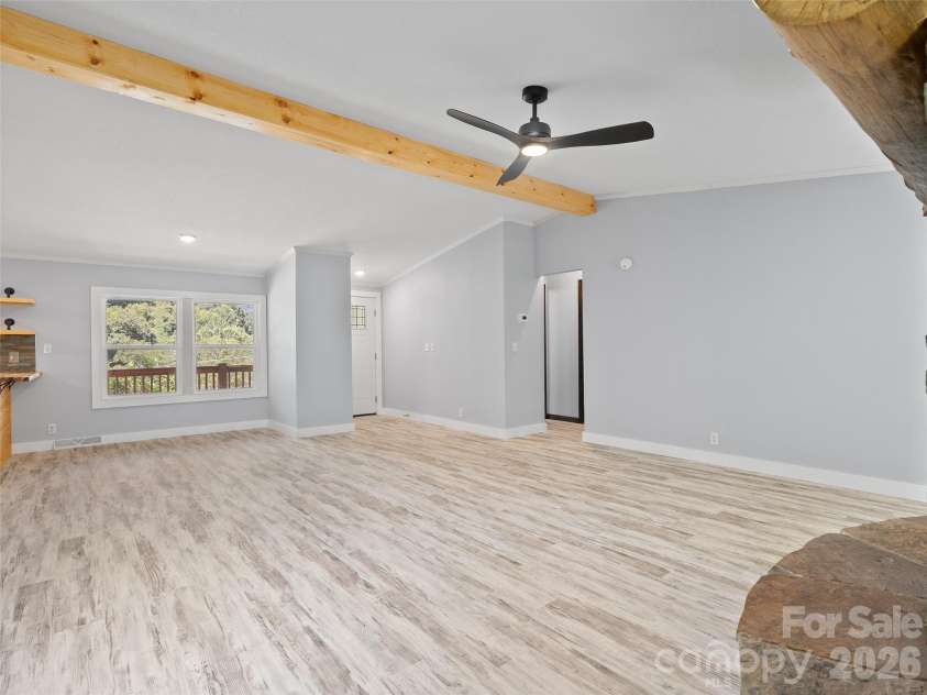 26 Lancelot Loop, Canton, NC 28716.  MLS# CAR4419409, YatesRealty ID 47979. 