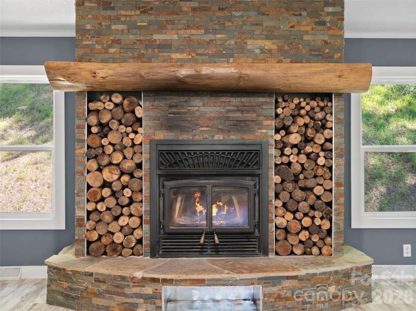 26 Lancelot Loop, Canton, NC 28716.  MLS# CAR4419409, YatesRealty ID 47979. 