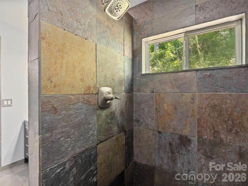 26 Lancelot Loop, Canton, NC 28716.  MLS# CAR4419409, YatesRealty ID 47979. 