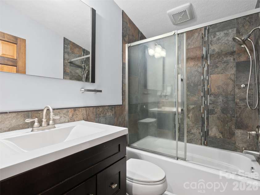 26 Lancelot Loop, Canton, NC 28716.  MLS# CAR4419409, YatesRealty ID 47979. 
