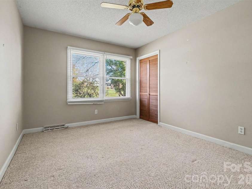 1388 Smith Farm Road, Lincolnton, NC 28092.  MLS# CAR4358119, YatesRealty ID 4798. 