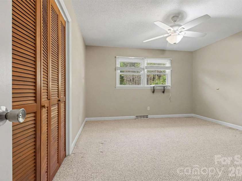 1388 Smith Farm Road, Lincolnton, NC 28092.  MLS# CAR4358119, YatesRealty ID 4798. 