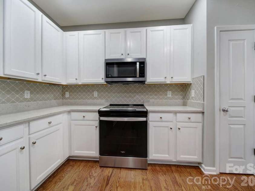 1168 Drummond Lane, Matthews, NC 28104.  MLS# CAR4417741, YatesRealty ID 47980. 