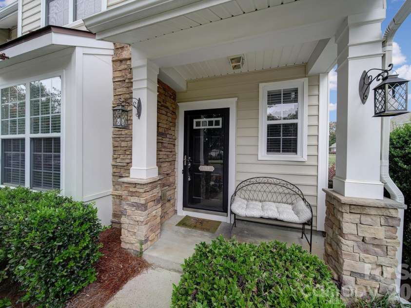 1168 Drummond Lane, Matthews, NC 28104.  MLS# CAR4417741, YatesRealty ID 47980. 