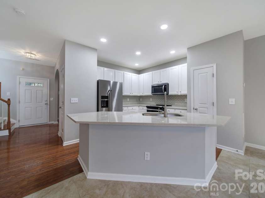 1168 Drummond Lane, Matthews, NC 28104.  MLS# CAR4417741, YatesRealty ID 47980. 