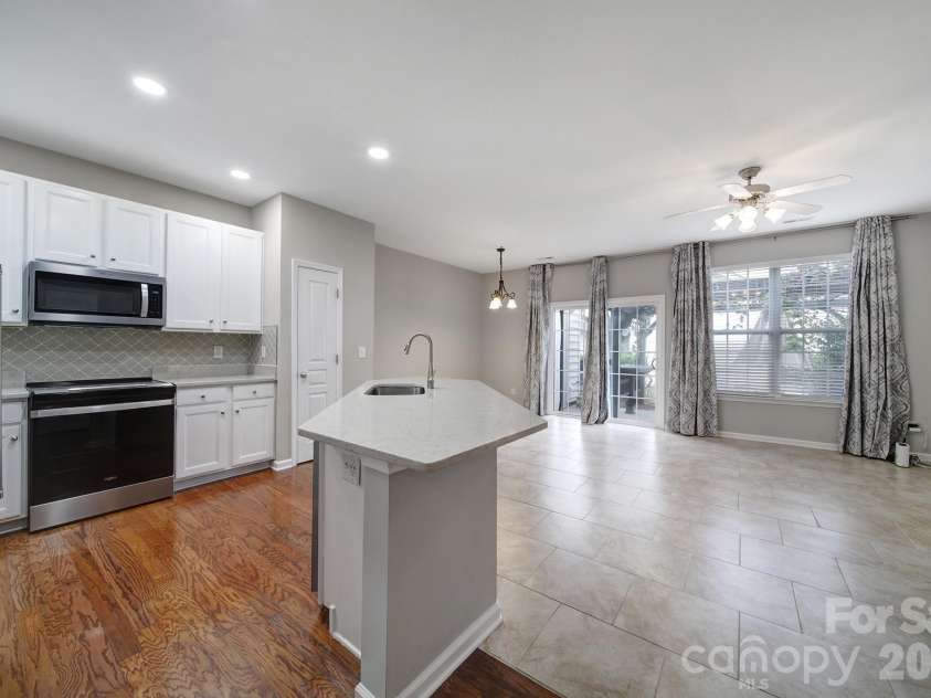 1168 Drummond Lane, Matthews, NC 28104.  MLS# CAR4417741, YatesRealty ID 47980. 