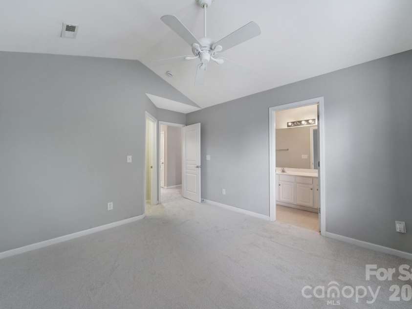 1168 Drummond Lane, Matthews, NC 28104.  MLS# CAR4417741, YatesRealty ID 47980. 