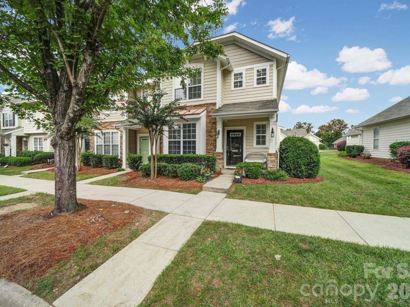1168 Drummond Lane, Matthews, NC 28104.  MLS# CAR4417741, YatesRealty ID 47980. 