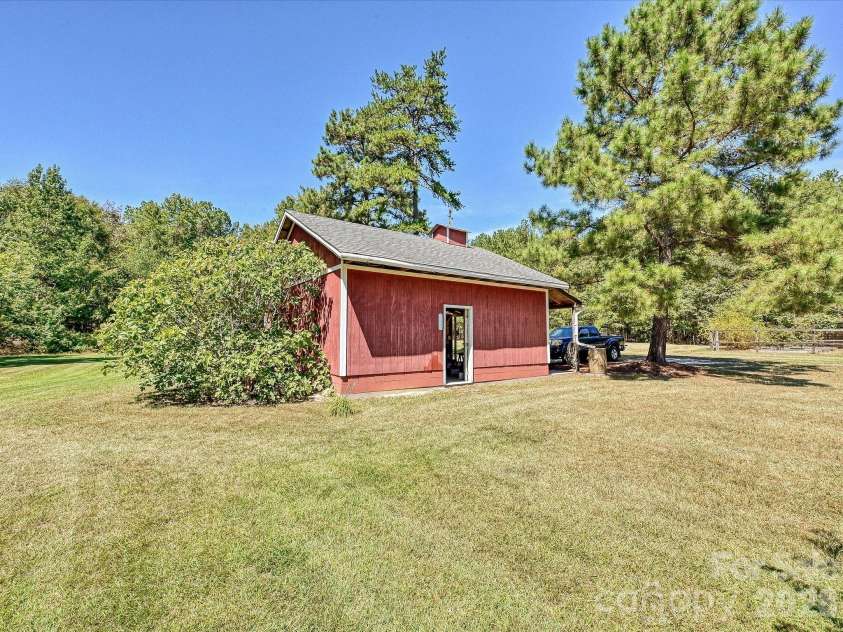 3227 Legend Road, Lancaster, SC 29720.  MLS# CAR4412422, YatesRealty ID 47982. Barn