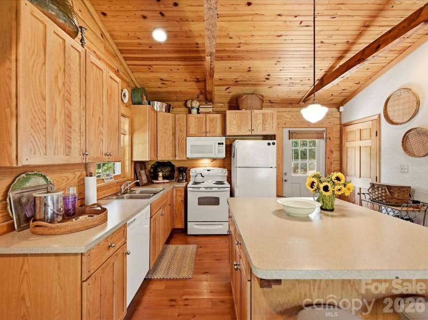 3227 Legend Road, Lancaster, SC 29720.  MLS# CAR4412422, YatesRealty ID 47982. Kitchen