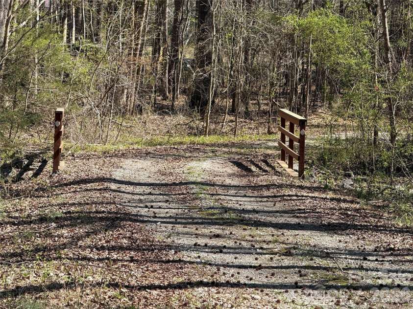 3227 Legend Road, Lancaster, SC 29720.  MLS# CAR4412422, YatesRealty ID 47982. Private Drive