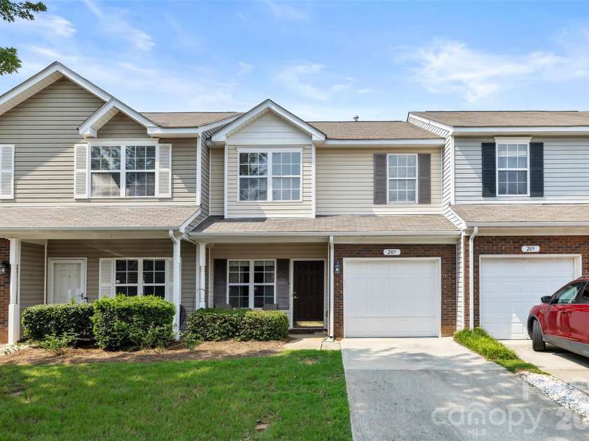 207 Tail Race Lane, Fort Mill, SC 29715.  MLS# CAR4409680, YatesRealty ID 47984. 