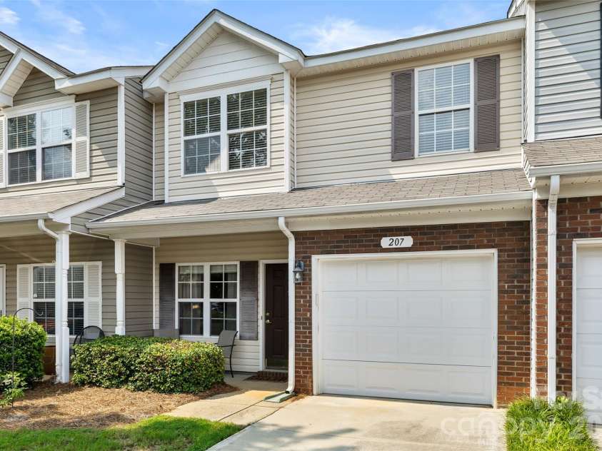 207 Tail Race Lane, Fort Mill, SC 29715.  MLS# CAR4409680, YatesRealty ID 47984. 